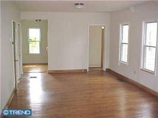2nd image of 22 Darby Rd