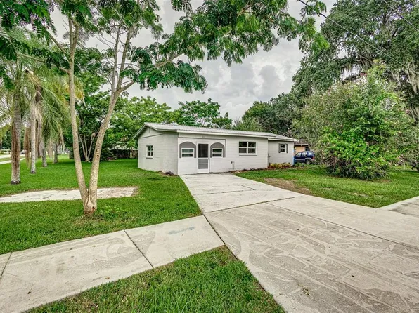822 S Lanier Ave, Fort Meade, FL 33841