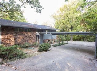 721 N Ashwood Ave, Fayetteville, AR 72701