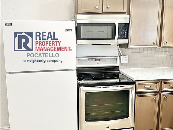 4th image of 1329-1331-1333 S 3rd Ave #1331