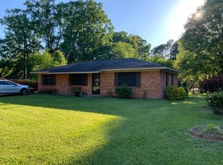 345 N Commerce St, Ackerman, MS 39735