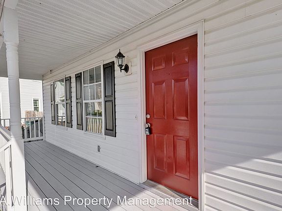 3rd image of 10008 Shifflett Ct