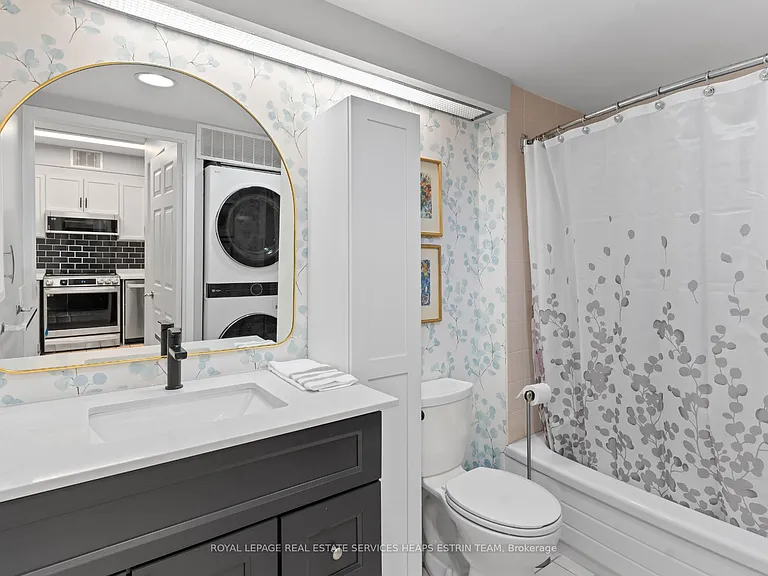 284 Bloor St W #304 — Photo 12