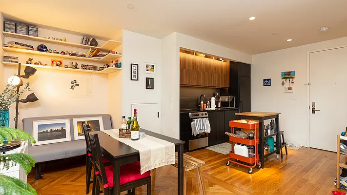 Rented by Nooklyn NYC LLC | media 65