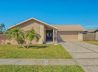 6556 Waterford Cir, Sarasota, FL 34238