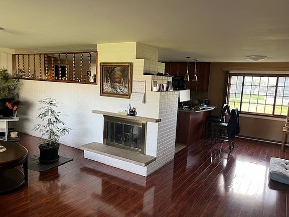 4th image of 424 Dartmouth Ln