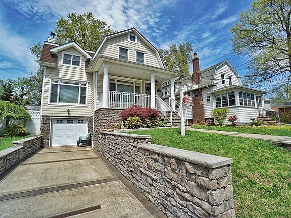2nd image of 37 Outerbridge Ave
