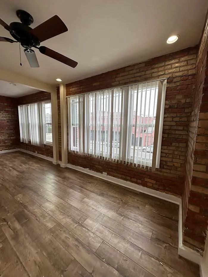 1 bed, 400 sqft, $1,600 — Photo 2