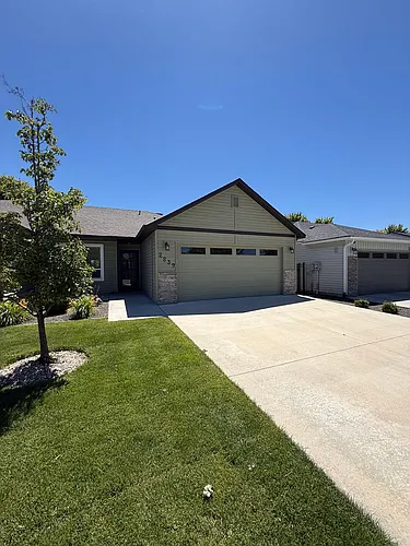 2839 E Apricot Dr Photo 1