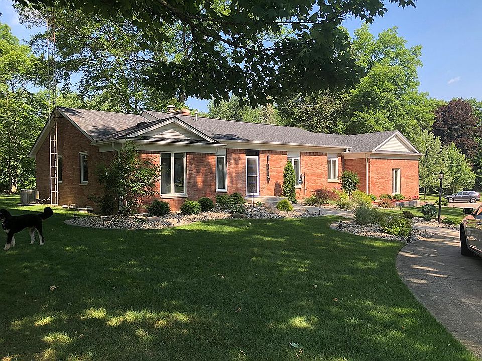 2nd image of 1389 Woodnoll Dr