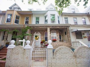 7842 80th St, Ridgewood, NY 11385