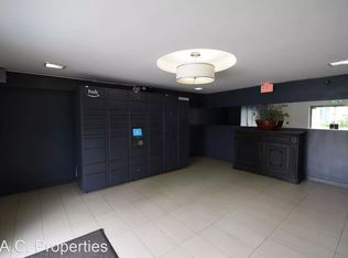 11505 Riverside Dr #C2B134D52, North Hollywood, CA 91602