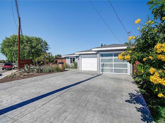 2nd image of 12261 Flora Vista St