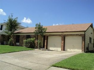 2136 Laurel St, Gretna, LA 70056
