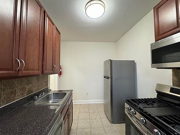 5th image of 6404 Park Ave APT 42
