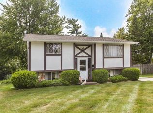 1687 Brookfield Sq S, Columbus, OH 43229