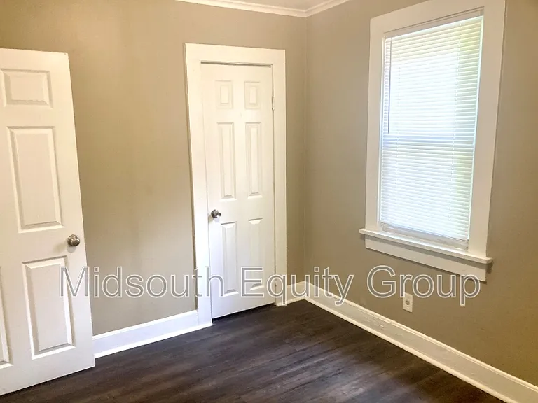 325 E Forest Ave — Photo 7