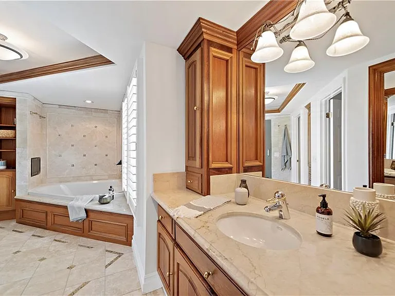 1089 Danielle Dr — Photo 12