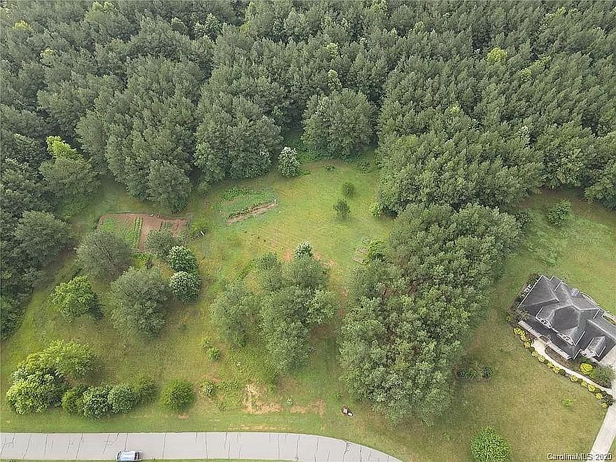 2nd image of 2920 Arbor Hills Dr