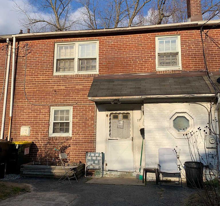 2nd image of 22 S Cannon Dr