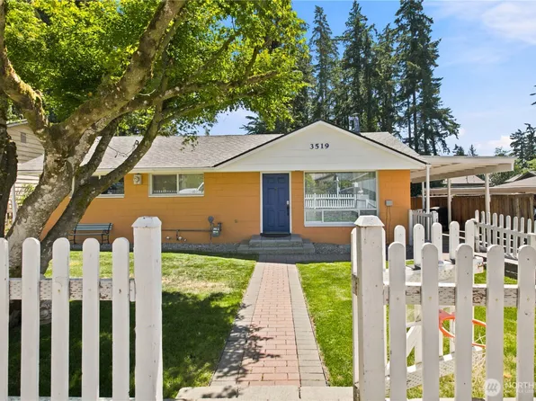 3519 NE 8th Street, Renton, WA 98056