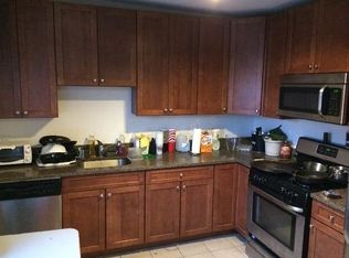 879 Huntington Ave #1, Boston, MA 02115