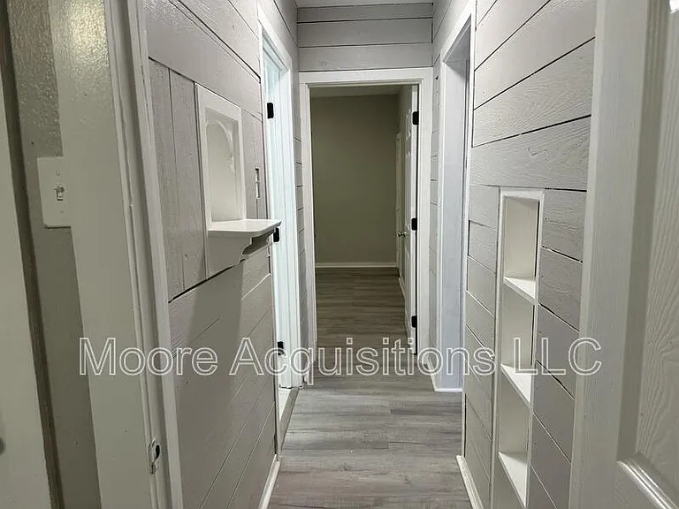 500 W Burrell St — Photo 10
