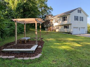 30 Shivertown Rd, New Paltz, NY 12561