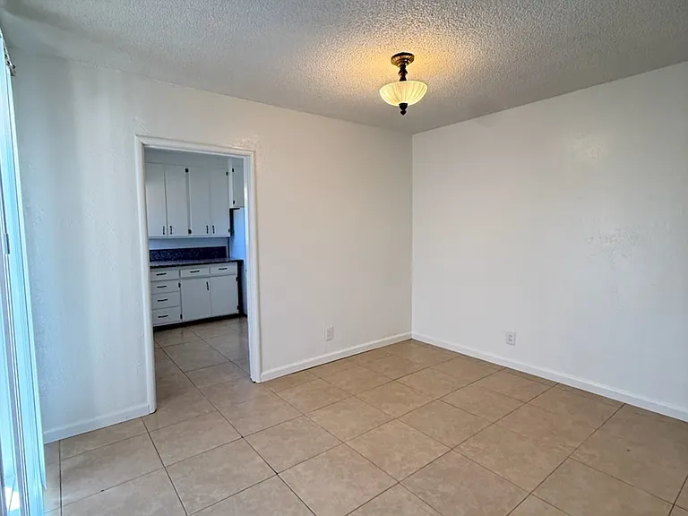 235 E Coolidge Ave #12 — Photo 33