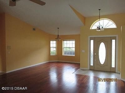 3rd image of 14 Ryberry Dr