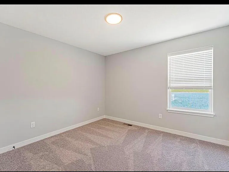 8826 SW 10th St — Photo 4
