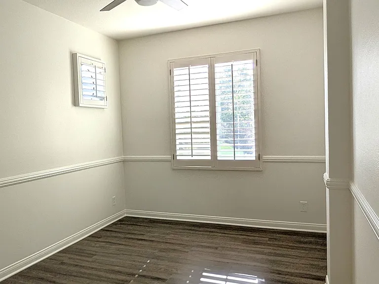 1 Halcyon Ln — Photo 13