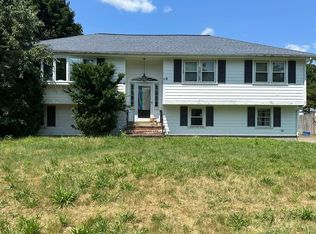 19 Cushing Rd, Westwood, MA 02090