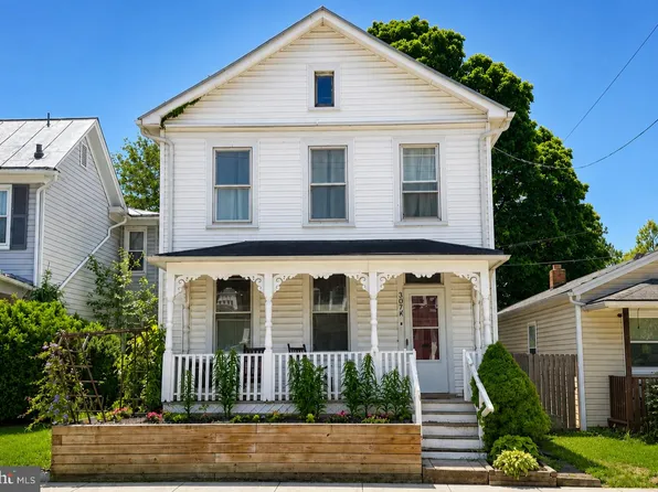 307 E Piccadilly 1/2 St, Winchester, VA 22601