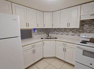 4200 NW 3rd Ct APT 122, Fort Lauderdale, FL 33317