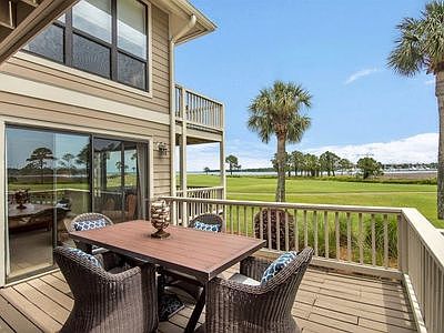 4th image of 816 Harbour Point Dr #816