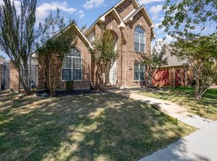 305 Red River Trl, Irving, TX 75063