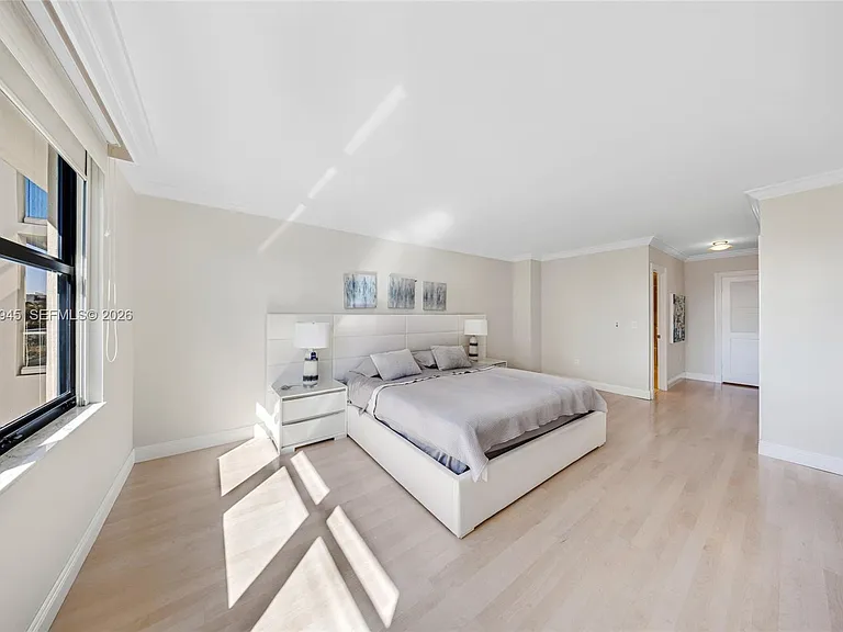 9801 Collins Ave #5S — Photo 27