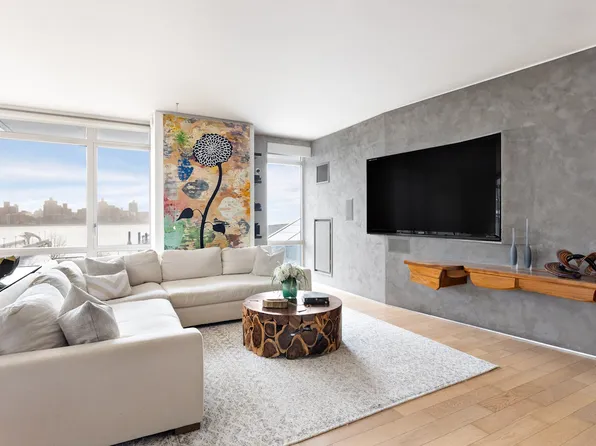 22 North 6th Street image 2 of 17