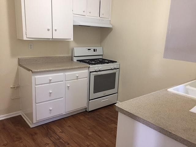 1st image of 1106 N H St APT 205
