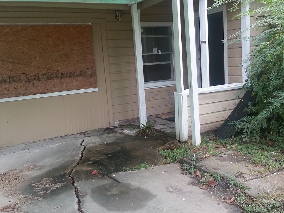 1st image of 5201 Doulton Dr