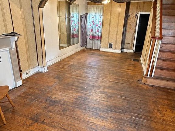 2nd image of 5139 Reno St