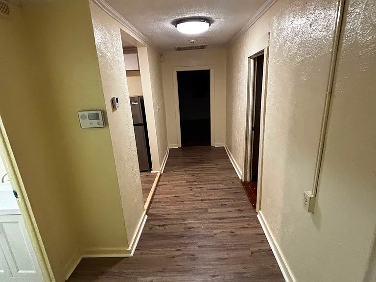 18 Brannon Ave — Photo 3