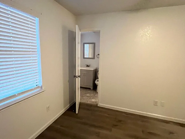4003 Segram Ct — Photo 12