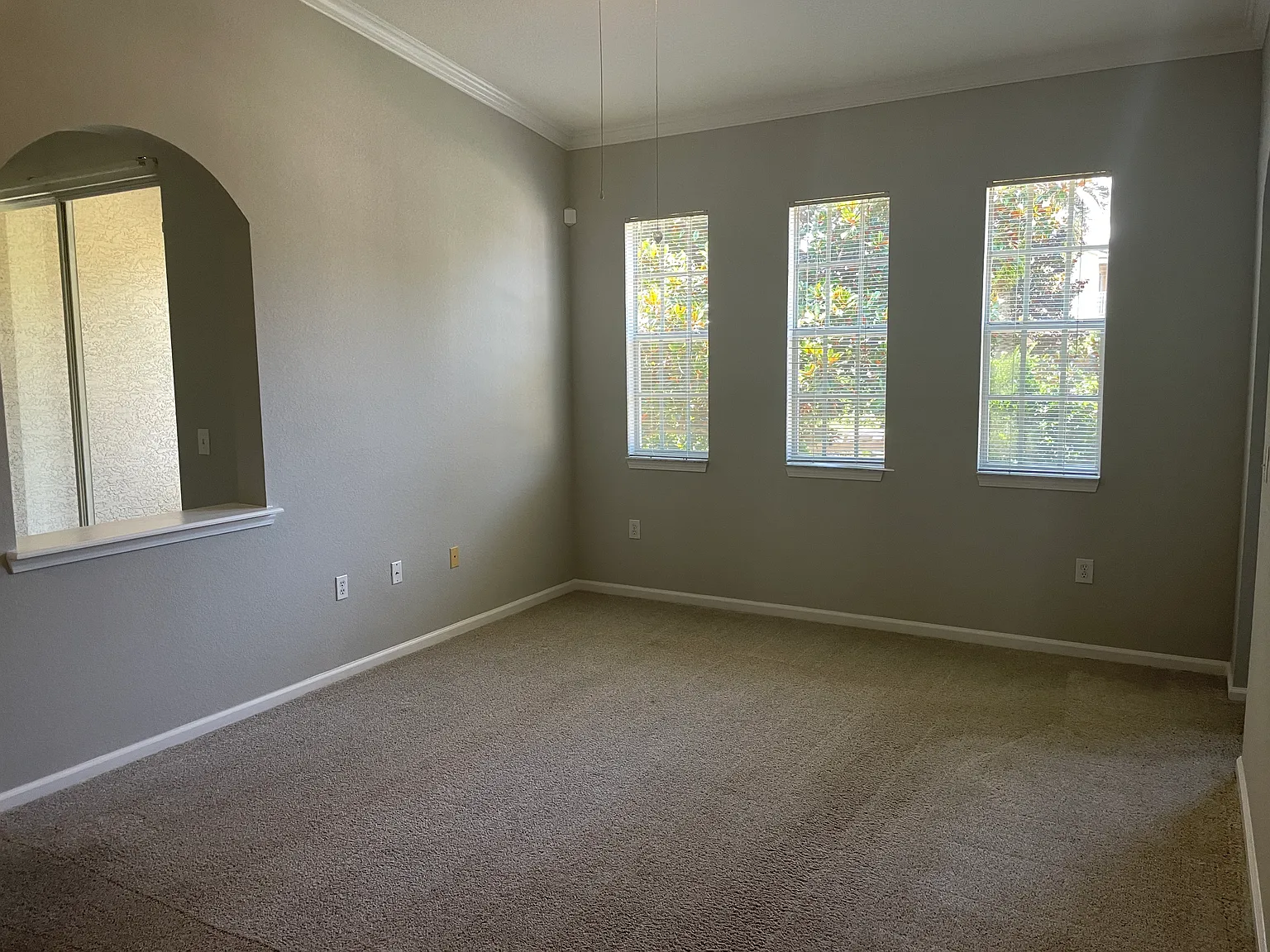 1 bed, 851 sqft, $1,335 — Photo 4