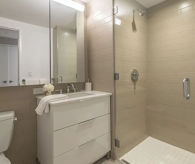 535 W 43rd St S #D — Photo 8
