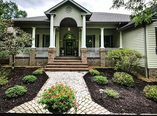 711 White Oak Rd, Monterey, TN 38574