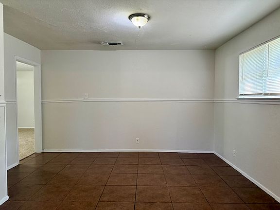 4th image of 4025 Caddo Trl