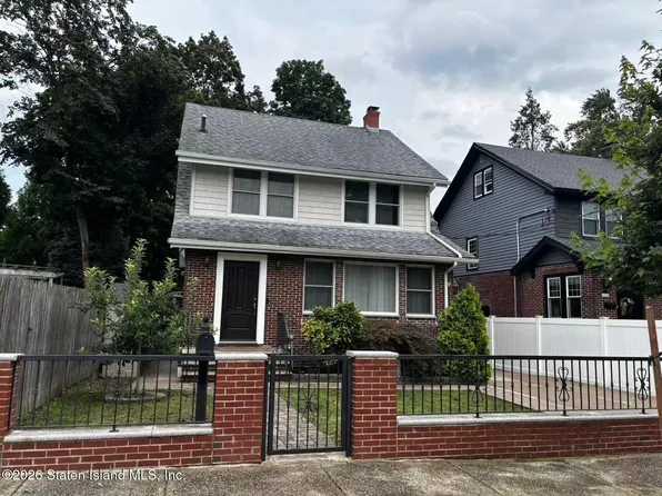 18 7th St, Staten Island, NY 10306