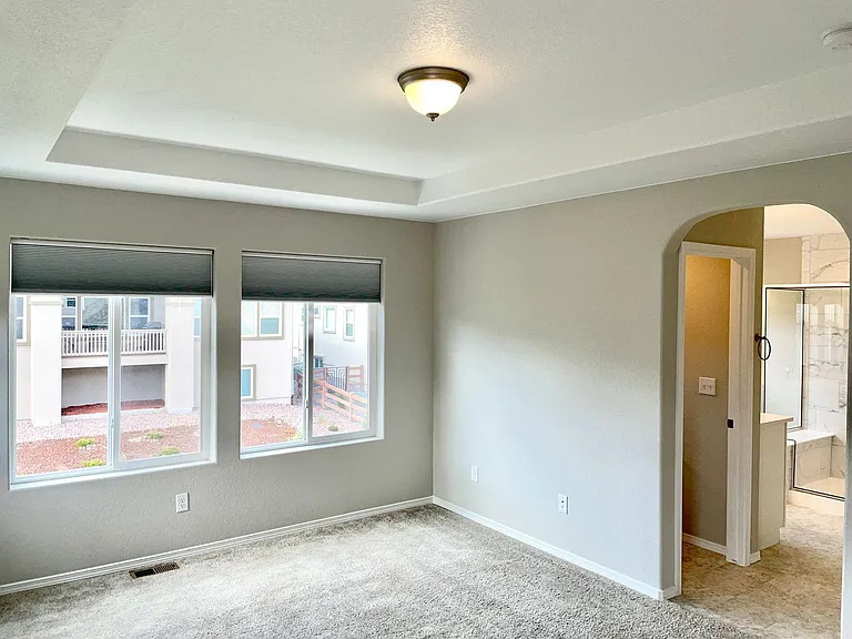 5758 Griffin Dr — Photo 28
